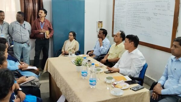 KHARAGPUR  : खड़गपुर डीआरएम ने  संयुक्त क्रू लॉबी-रनिंग रूम व नीमपुरा का किया निरीक्षण