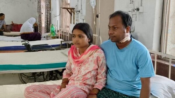 JHARKHAND : गोमो में सहायक रेलवे लोको पायलट और उसकी पत्नी को चाकू मारकर लूटपाट